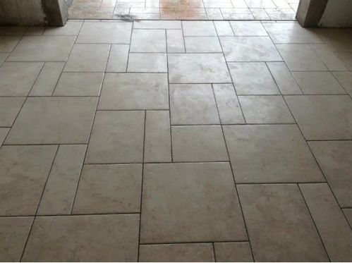 南京裝修鋪貼瓷磚注意事項,不注意這些細(xì)節(jié)問題,會造成空鼓情況